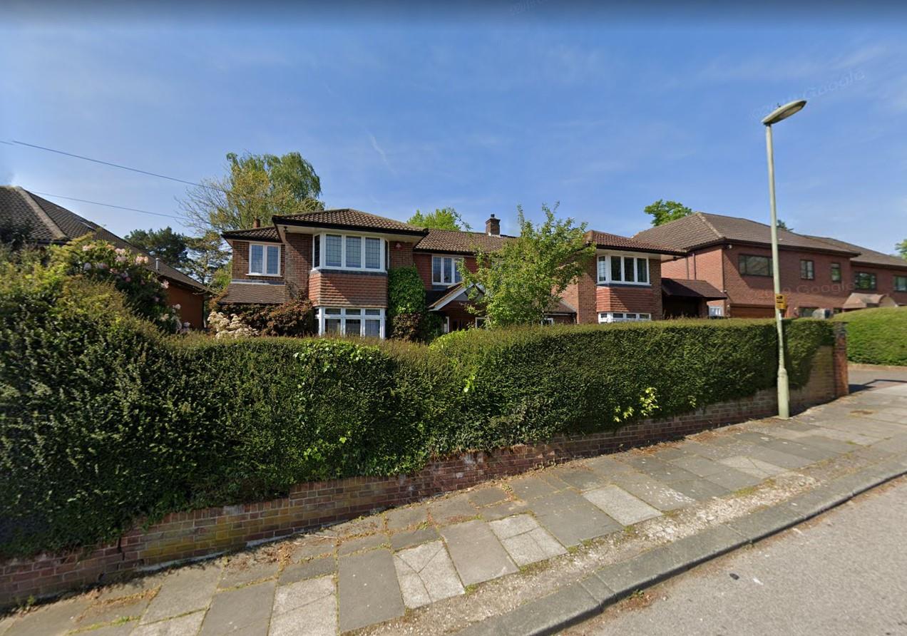 5 bed property in Abbey View, Mill Hill
